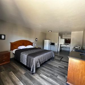 Sunpark Inn & Suites